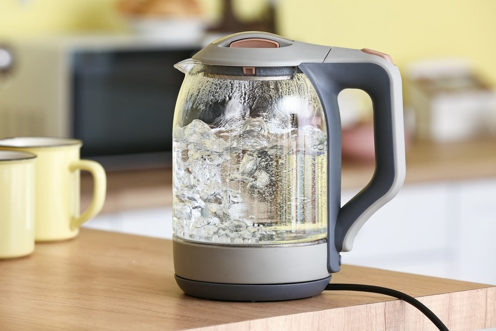 how does a kettle work