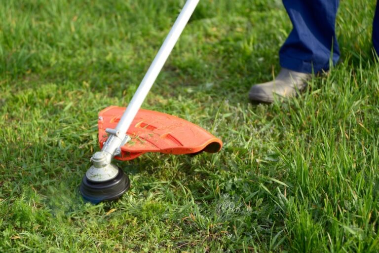 Step-by-Step Instructions on How to Replace a Strimmer Wire