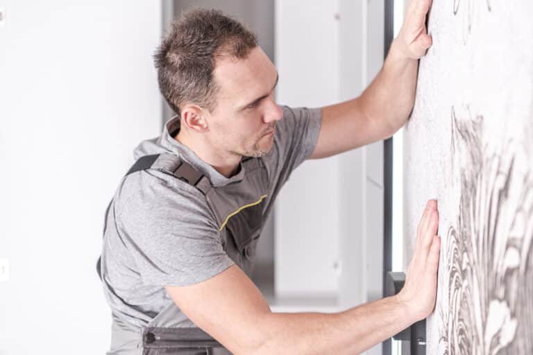 How to Decorate Walls to Refresh Your Space
