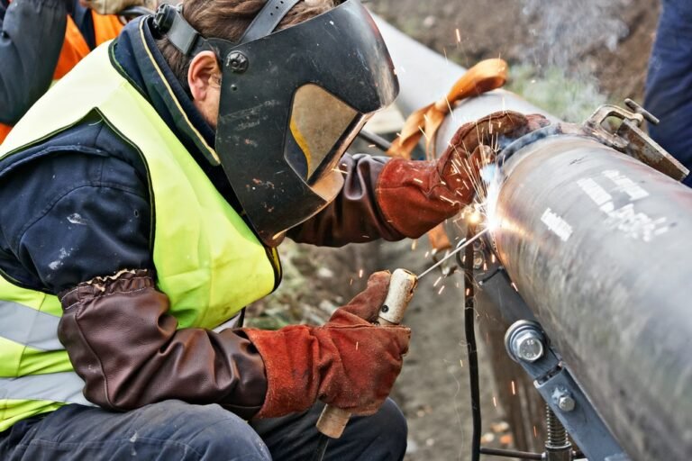 An Easy Guide on How to Use a MIG Welder Properly