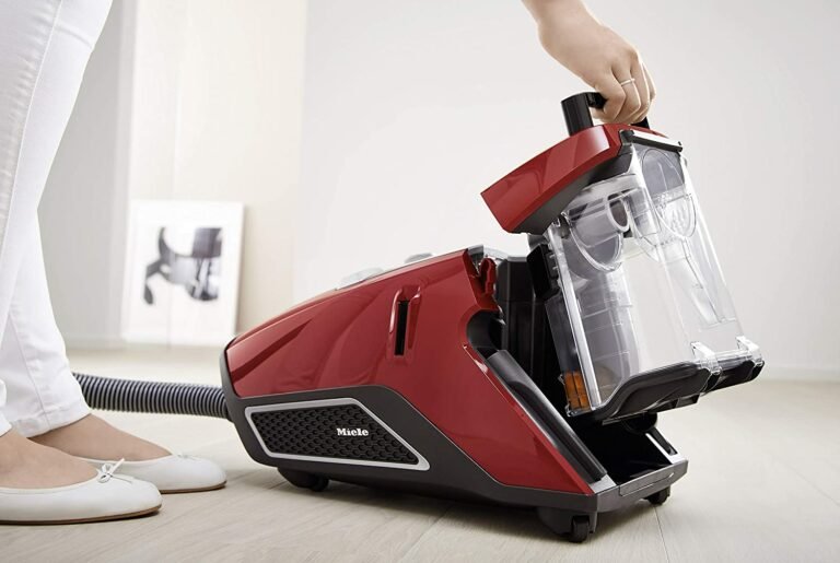 How to Clean a Bagless Vacuum Cleaner and Keep It Allergy-Free