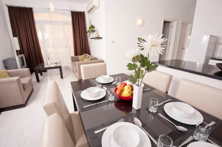 Tips on How to Fit a Dining Table in a Small Living Room