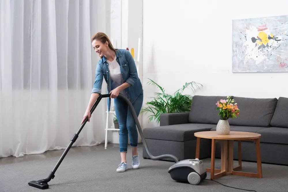 how to use a vacuum cleaner